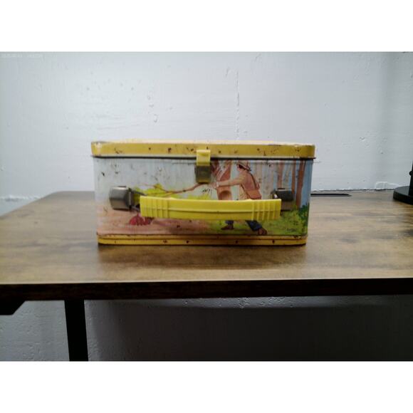 Vintage 1974 Kung Fu Metal Lunchbox by Thermos – Classic TV Series Memorabilia - Picture 5 of 8